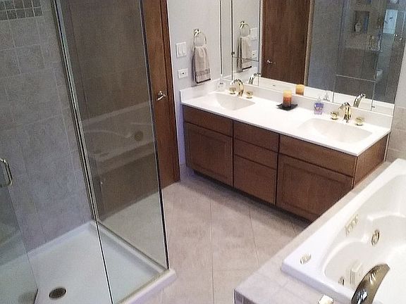 5th image of 950 King Richards Ct