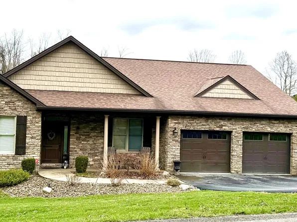2636 Robbins Station Rd, North Huntingdon, PA 15642