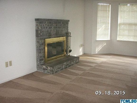 3rd image of 5822 W Howard Ct