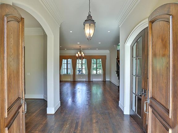 4th image of 6717 Lahontan Dr