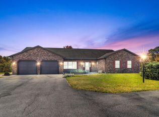 250 Ash Ln, Punxsutawney, PA 15767