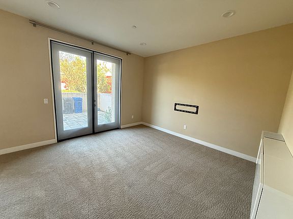 4th image of 557 E Foothill Blvd #141