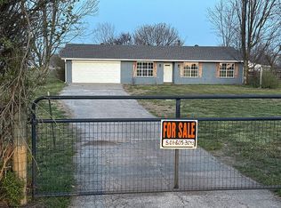 18576 Columbine Rd, Fayetteville, AR 72704