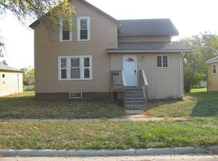 217 N 1st St, Milbank, SD 57252