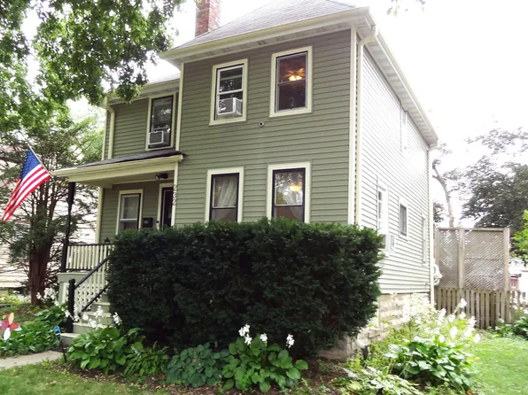 232 N Oak St, West Chicago, IL 60185