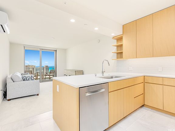 2nd image of 1388 Kapiolani Blvd #3705