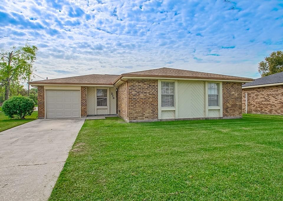 1st image of 213 Trailsway Dr