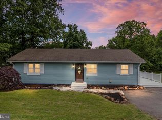 14013 Glenkirk Rd, Gainesville, VA 20155