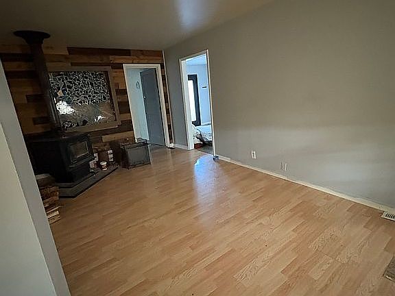 3rd image of 1116 W Clay St