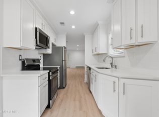 48 Wild Turkey Way #B, Manalapan, NJ 07726