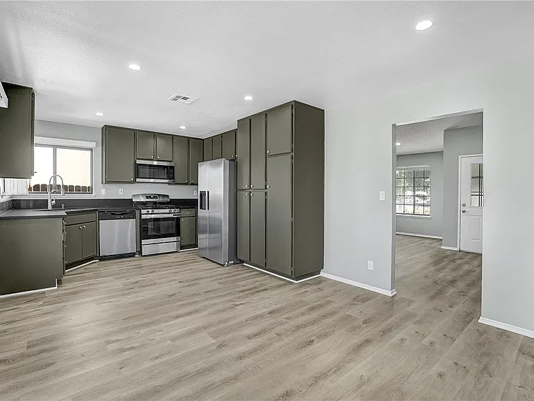 1721 Viridan Ave #1721 — Photo 16