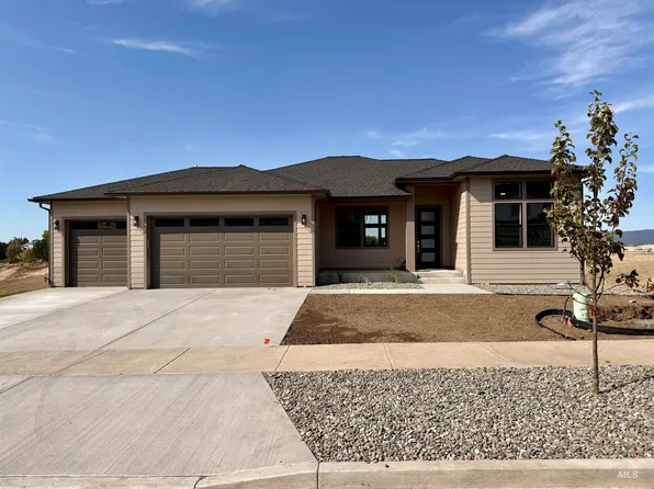 2534 E 3rd St, Moscow, ID 83843