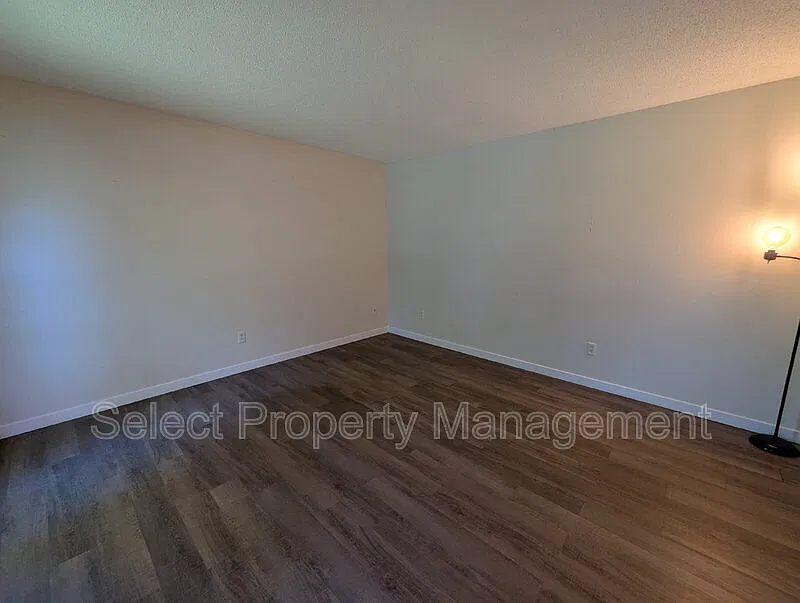 3 bed, 1.0 bath, 1080 sqft, $1,535 — Photo 4
