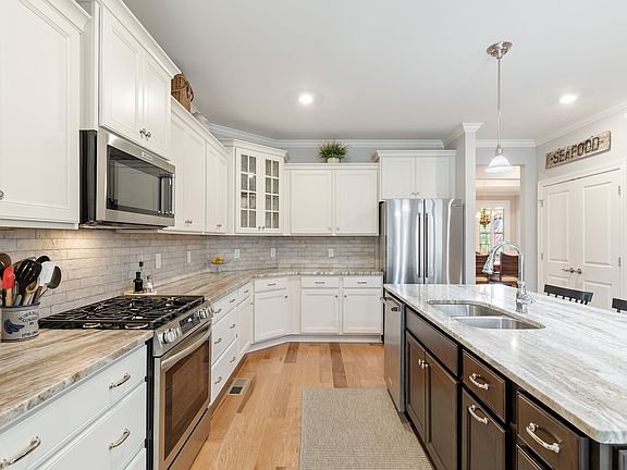 5th image of 1336 Greenstone Ln