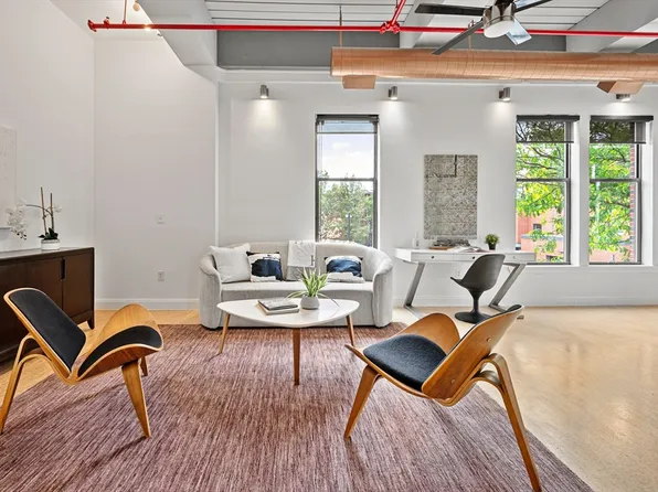27 Wareham St APT 207, Boston, MA 02118
