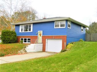 219 Parkview Ln, Marshall, WI 53559