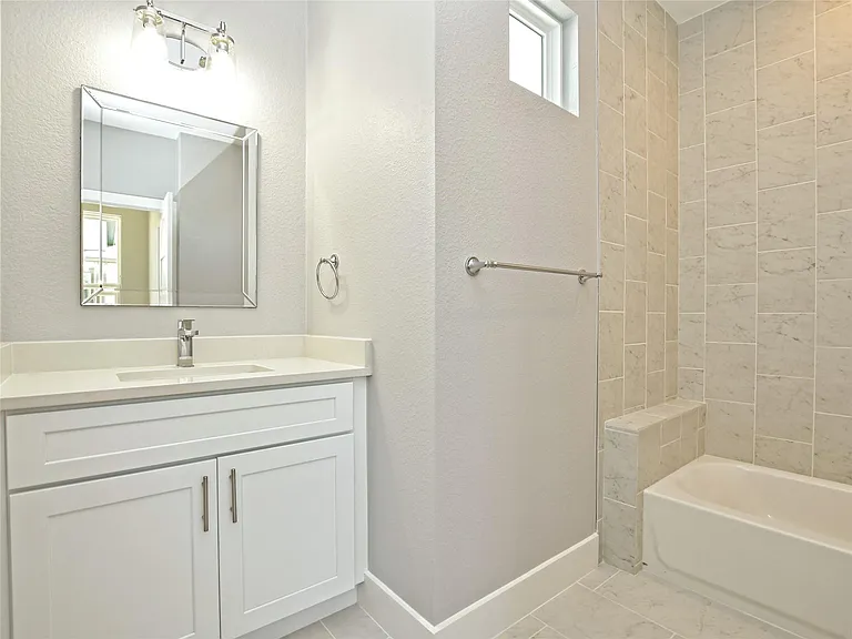 1130 Lott Ave #B — Photo 24