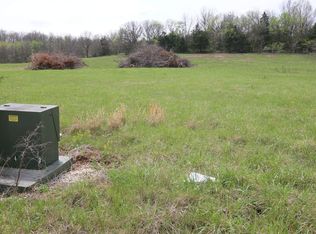 River Pass Dr, Marshfield, MO 65706