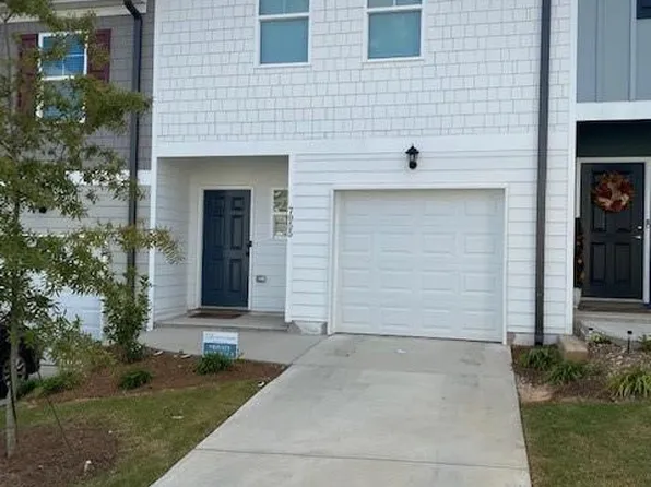 7055 Mimosa Blf, Lithonia, GA 30038