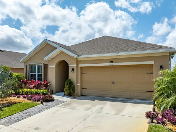 2241 Garfield Dr SW, Vero Beach, FL 32968