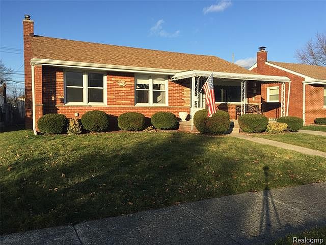 1st image of 28095 Edward St