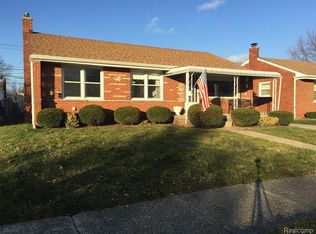 28095 Edward St, Roseville, MI