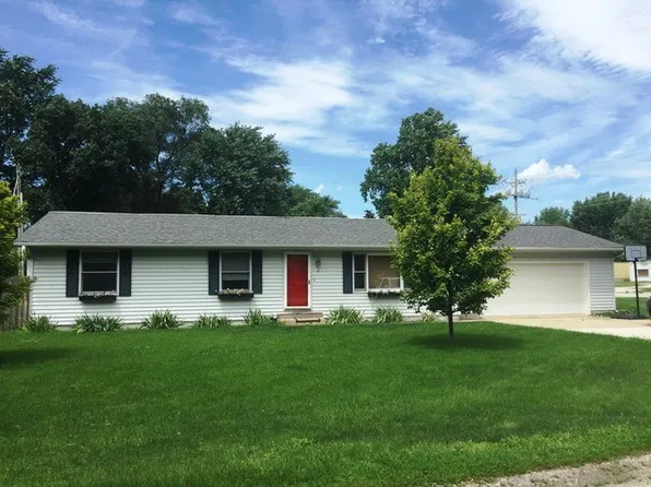 2 Strasma South Dr, Kankakee, IL 60901