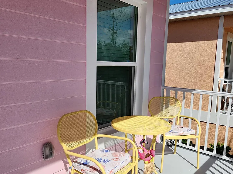 616 Fitzhugh Ave — Photo 2