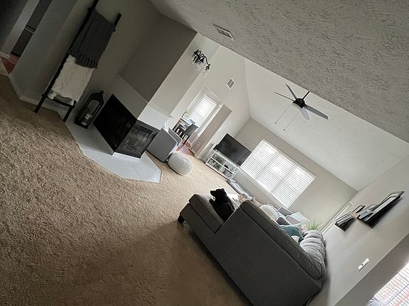 5th image of 2405 Forest Edge Ct #304D