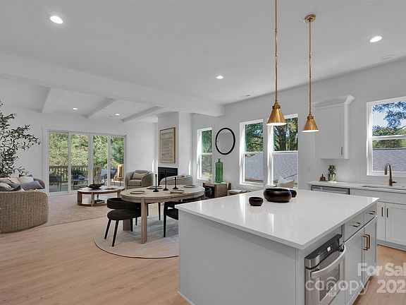 4th image of 5615 Lantana Ave #B