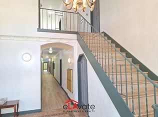 129 S Oakhurst Dr #0B-1BA-600SQFT, Beverly Hills, CA 90212