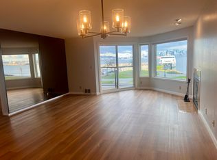 1639 Harbor Ave SW UNIT 102, Seattle, WA 98126