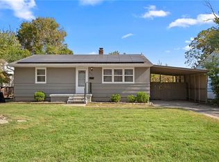 2901 Appleton Ave, Independence, MO 64052