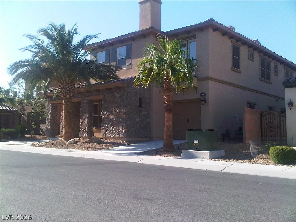 4 bed, 5.0 bath, 4408 sqft, $4,000 — Photo 4