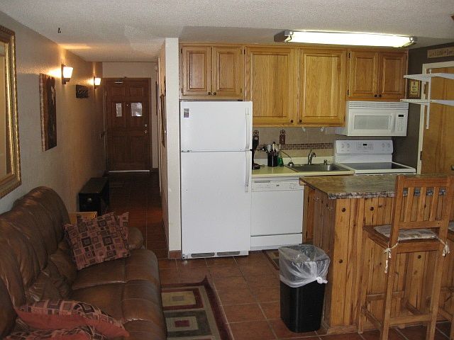 1st image of 201 W Main St #208