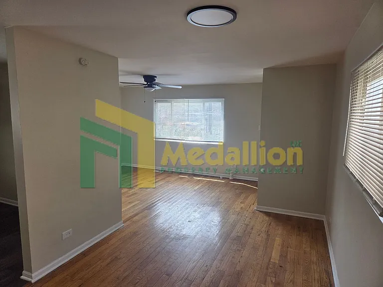 10637 S Cottage Grove Ave — Photo 3