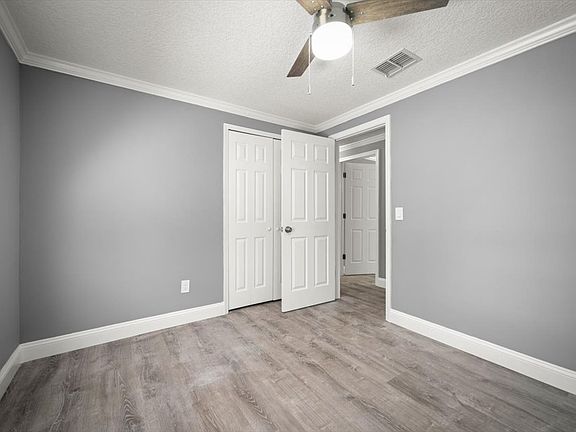 3rd image of 1681 Donna Dr
