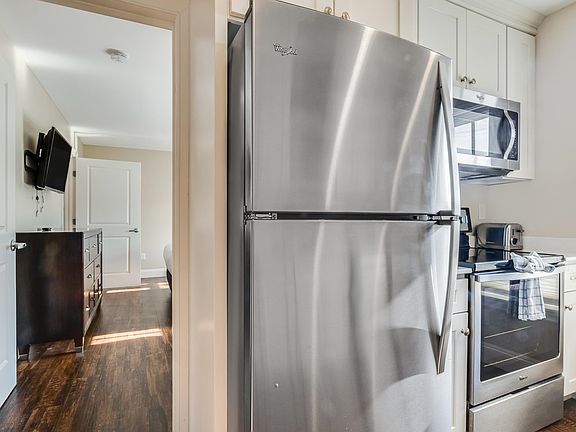 4th image of 1 Ocean Avenue #402 404 1