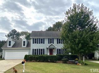 6 Woodsdale Dr, Smithfield, NC 27577