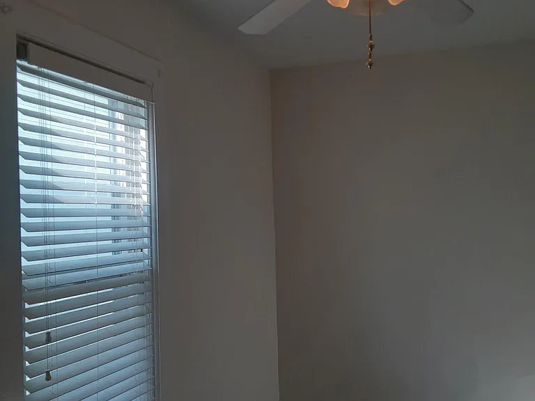 additional bonus room, great office/guest room