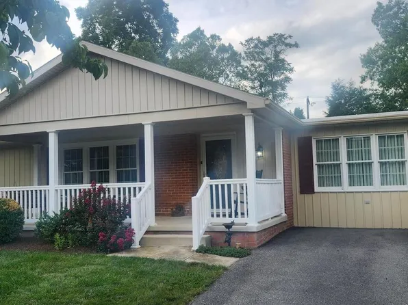 18820 Rolling Rd, Hagerstown, MD 21742