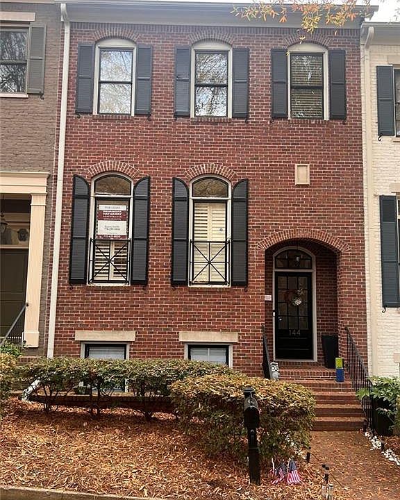 1st image of 144 W Ridge Way