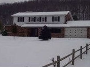 107 Cherry Ln, Sistersville, WV 26175