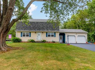 11 Caribou Dr, Norwich, CT 06360