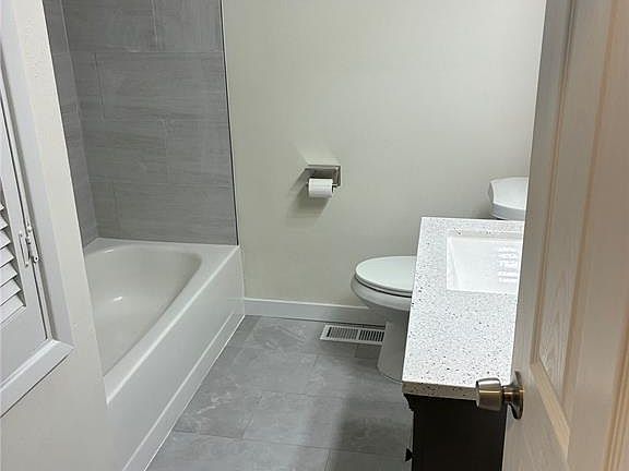 4th image of 1285 Pamela Dr
