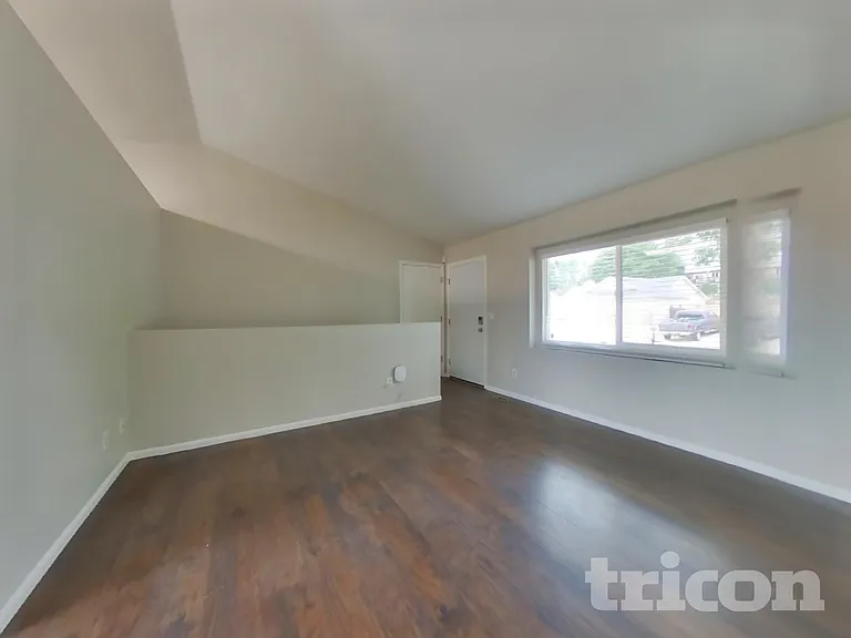 4318 Sunridge Dr — Photo 3