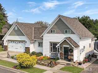 315 W North St #W, Grangeville, ID 83530