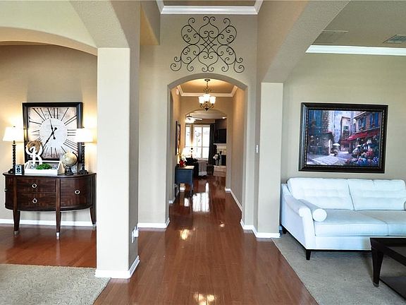 5th image of 1206 Lakebreeze Dr