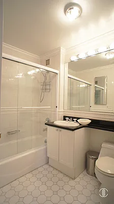 Rented by Keller Williams NYC | media 17