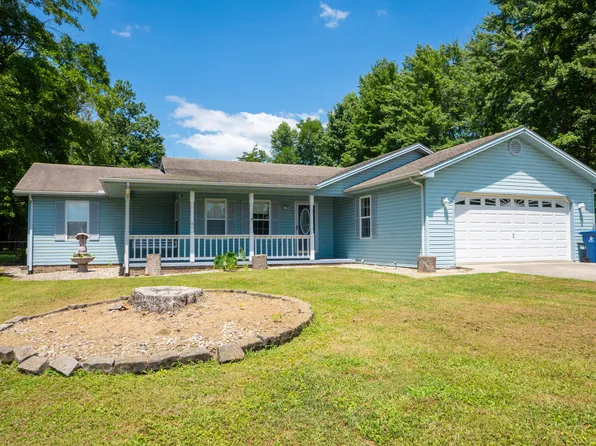 157 Woods Point Dr, Berea, KY 40403